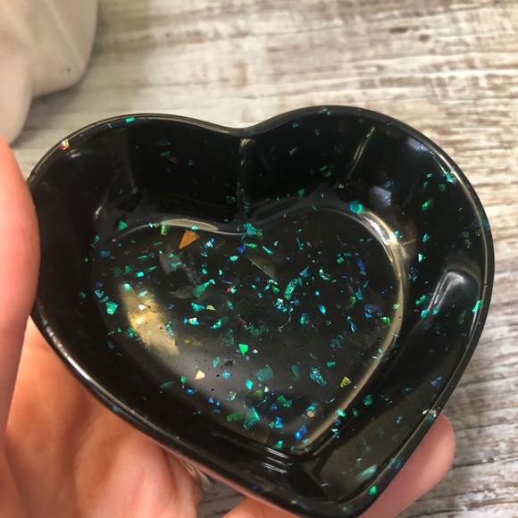 Black & Rainbow Glitter Heart Or Square Ring Dish - Picture 14 of 17